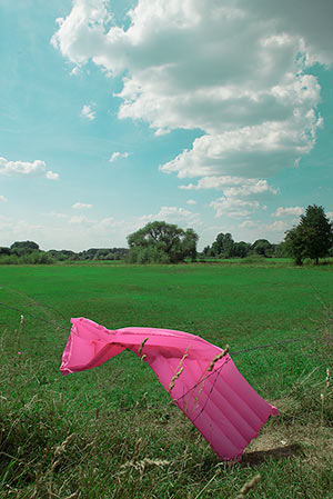 air bed: death-in-a-barbwire